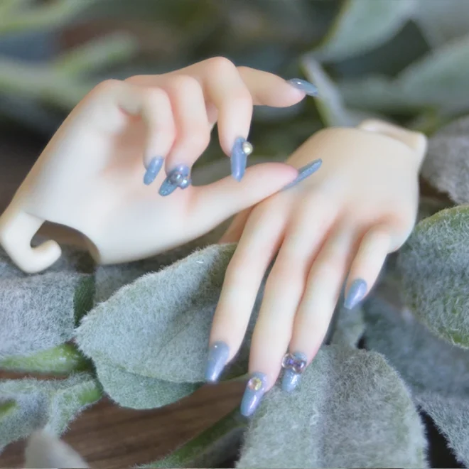 Nails2